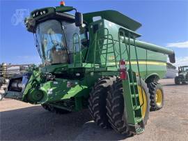 2013 JOHN DEERE S670