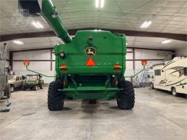 2013 JOHN DEERE S670