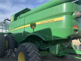 2013 JOHN DEERE S670