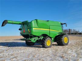 2013 JOHN DEERE S670