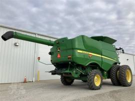 2013 JOHN DEERE S670