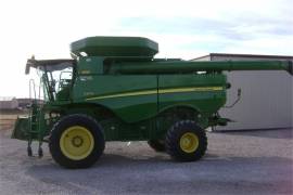 2013 JOHN DEERE S670SH