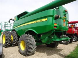 2013 JOHN DEERE S680