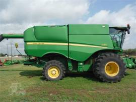 2013 JOHN DEERE S680