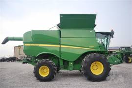 2013 JOHN DEERE S680