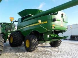 2013 JOHN DEERE S680