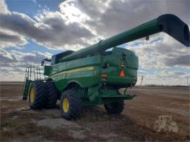 2013 JOHN DEERE S680