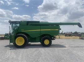 2013 JOHN DEERE S680