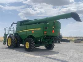 2013 JOHN DEERE S680