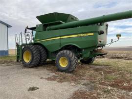 2013 JOHN DEERE S680