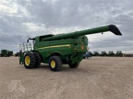 2013 JOHN DEERE S680