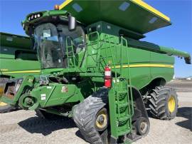 2013 JOHN DEERE S690