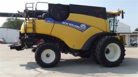 2013 NEW HOLLAND CR6090