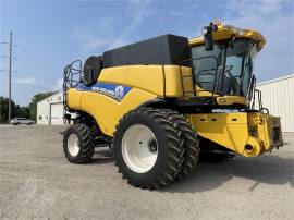 2013 NEW HOLLAND CR6090