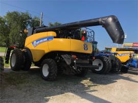 2013 NEW HOLLAND CR6090