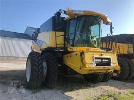 2013 NEW HOLLAND CR6090