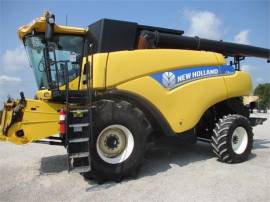 2013 NEW HOLLAND CR6090