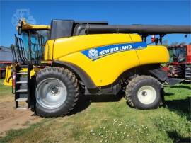 2013 NEW HOLLAND CR8080