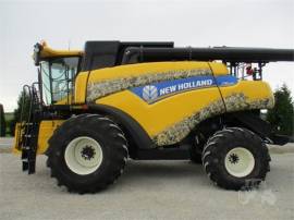 2013 NEW HOLLAND CR8080