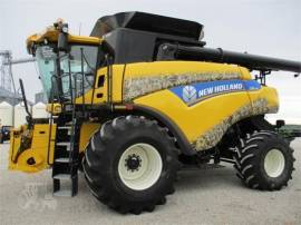 2013 NEW HOLLAND CR8080