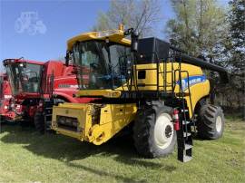 2013 NEW HOLLAND CR8090