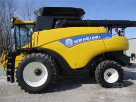 2013 NEW HOLLAND CR8090