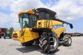 2013 NEW HOLLAND CR8090