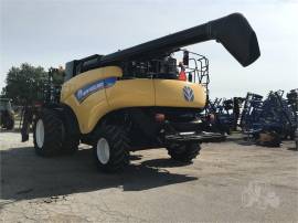 2013 NEW HOLLAND CR8090