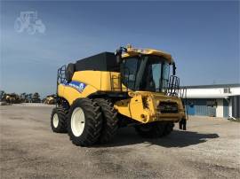 2013 NEW HOLLAND CR8090