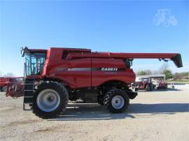 2014 CASE IH 8230