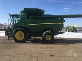 2014 JOHN DEERE S660