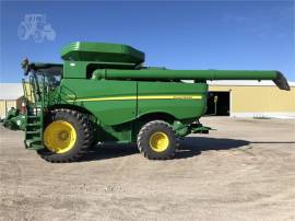 2014 JOHN DEERE S670