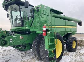 2014 JOHN DEERE S670