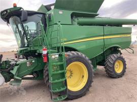 2014 JOHN DEERE S670