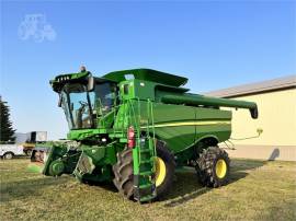 2014 JOHN DEERE S670