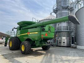 2014 JOHN DEERE S670