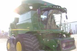 2014 JOHN DEERE S680