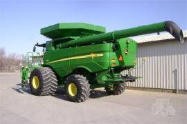 2014 JOHN DEERE S680