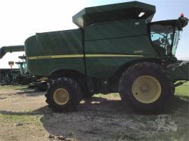 2014 JOHN DEERE S690