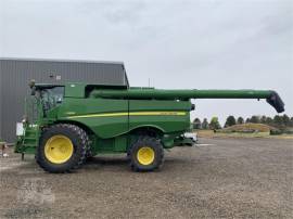 2014 JOHN DEERE S690