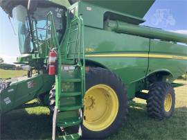 2014 JOHN DEERE S690