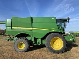 2014 JOHN DEERE S690