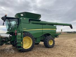 2014 JOHN DEERE S690