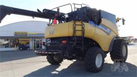 2014 NEW HOLLAND CR6090