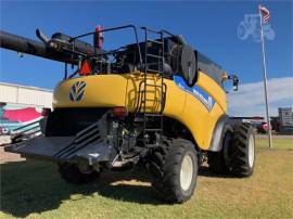 2014 NEW HOLLAND CR8090