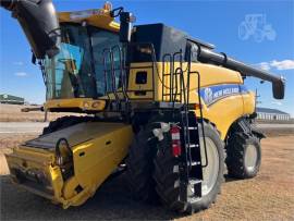 2014 NEW HOLLAND CR8090