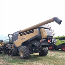 2015 CLAAS LEXION 740TT