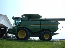 2015 JOHN DEERE S660