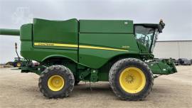 2015 JOHN DEERE S670