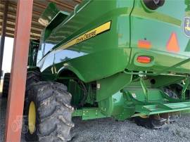 2015 JOHN DEERE S670